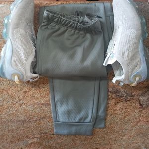 Nike Vapormax Runners and Nike thermal fit joggers